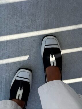 Walter Genuin Black & White Golf Loafers with Tassel